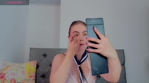 Snapshot of meganysammy chatting on 8, 5, 2026 megansammy online show from 8, 5, 2026
