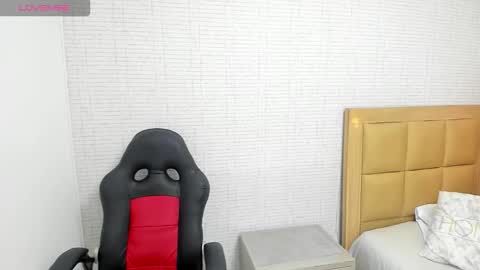 M E G A N  online show from 24, 9, 2025