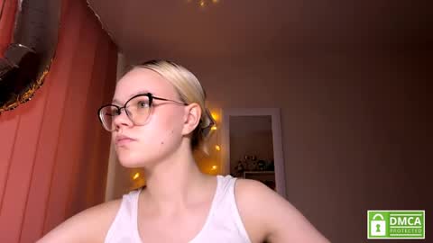 Mia online show from 10, 5, 2026