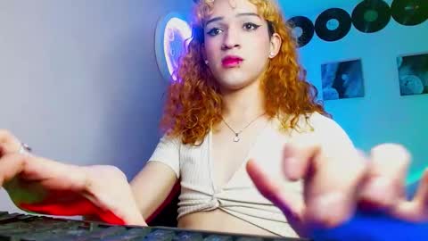 Snapshot of meghan_devil_ chatting on 18, 10, 2025 meghan_devil_ online show from 18, 10, 2025