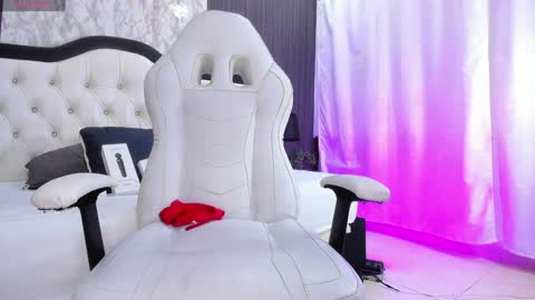 Snapshot of meghan_falcon chatting on 21, 12, 2024 Meghan  online show from 21, 12, 2024