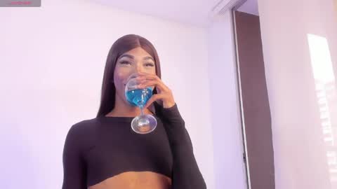 meghanallen_ online show from 24, 4, 2026