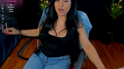 Miss Meghan or MM    online show from 14, 12, 2025