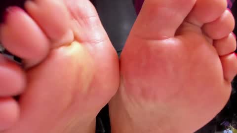 Goddess Sara online show from 5, 2, 2025