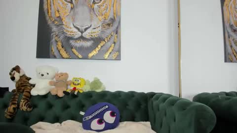 Snapshot of megpalmer chatting on 28, 5, 2026 megpalmer online show from 28, 5, 2026