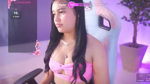 Snapshot of meilyn_ chatting on 5, 3, 2026 Meilyn online show from 5, 3, 2026