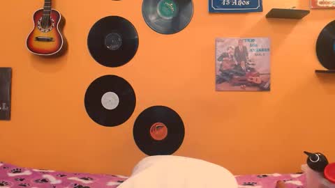 MEIS online show from 5, 12, 2025