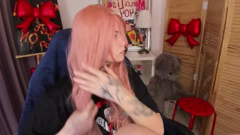 Snapshot of mekurisu chatting on 7, 3, 2026 mekurisu online show from 7, 3, 2026