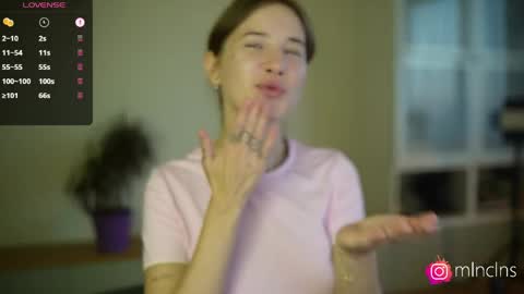 Snapshot of mel_collins chatting on 20, 4, 2026 MELANIE PVT ONLY 60TK PER MIN online show from 20, 4, 2026