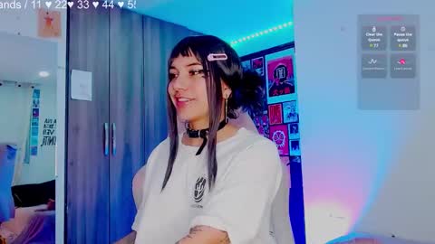 Melissa  -  -  Please help me to reach 100 thumbs up online show from 23, 1, 2025