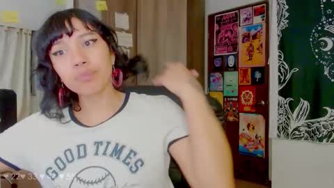 Melissa  -  -  Please help me to reach 100 thumbs up online show from 20, 10, 2025