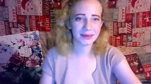 Snapshot of mel_mellie chatting on 12, 3, 2025 Mel Mellie online show from 12, 3, 2025