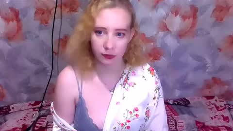 Snapshot of mel_mellie chatting on 22, 12, 2025 Mel Mellie online show from 22, 12, 2025