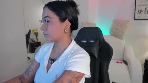 melan_owen online show from 5, 8, 2026