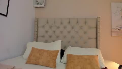 melania_xtreme online show from 7, 5, 2026