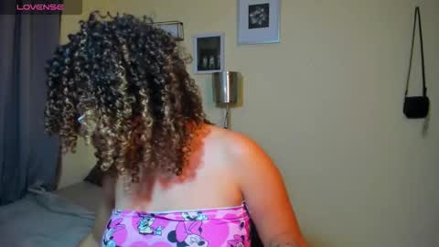 Snapshot of melaniacosta chatting on 23, 4, 2026 melani online show from 23, 4, 2026