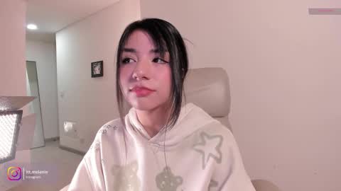 Melanie online show from 12, 11, 2025