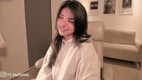Snapshot of melanie_owo chatting on 12, 5, 2026 Melanie online show from 12, 5, 2026