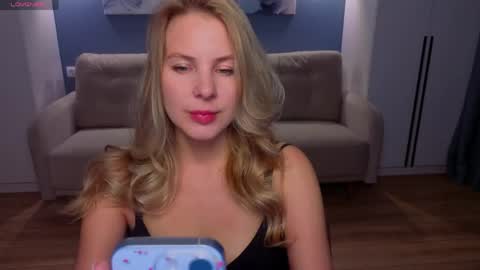 Melanie Bennett online show from 8, 5, 2026