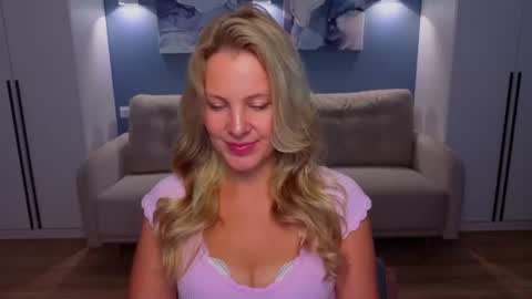 Snapshot of melaniebennett chatting on 2, 7, 2026 Melanie Bennett online show from 2, 7, 2026