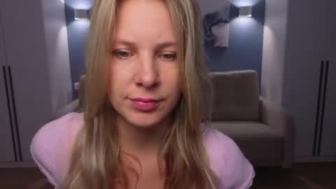 Snapshot of melaniebennett chatting on 18, 7, 2026 Melanie Bennett online show from 18, 7, 2026