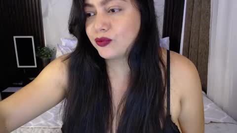 Melanie online show from 9, 5, 2026