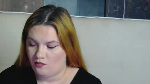 melanniebrown online show from 21, 12, 2025