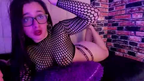 Snapshot of melany303av chatting on 8, 3, 2026 melany303av online show from 8, 3, 2026