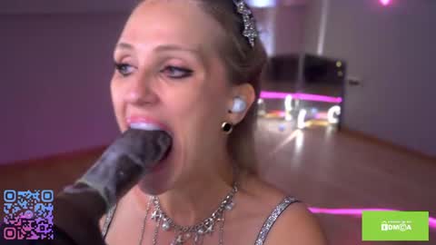 Snapshot of melenn_ chatting on 3, 8, 2026 Melen online show from 3, 8, 2026