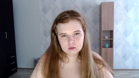 Melina online show from 22, 9, 2025