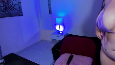 Melina Hope online show from 17, 12, 2025