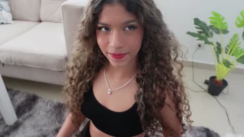 Snapshot of melina_smith1 chatting on 17, 1, 2025 MelinaSmith online show from 17, 1, 2025
