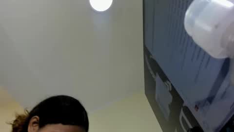 M E L I N A  online show from 15, 12, 2025