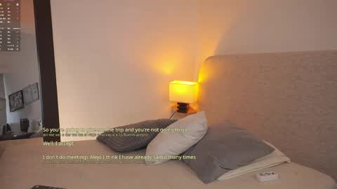 Snapshot of melisalopezz chatting on 21, 5, 2026 On vacation until Monday online show from 21, 5, 2026