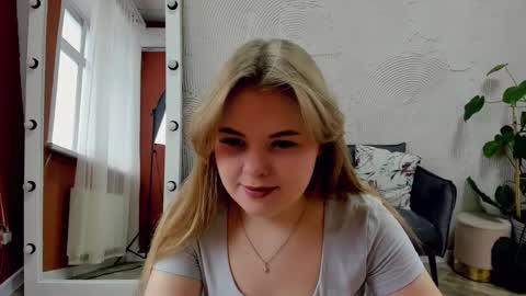 Sophia online show from 9, 11, 2025