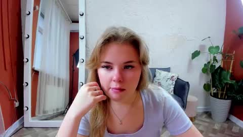Sophia online show from 25, 11, 2025