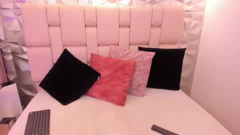  Mell online show from 25, 2, 2026