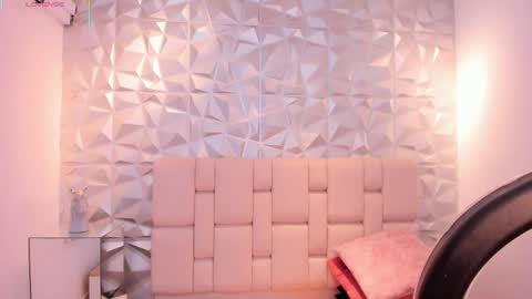  Mell online show from 27, 2, 2026