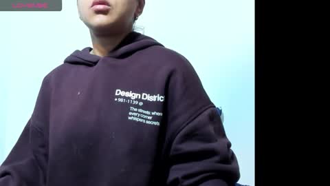 Snapshot of mellanie33 chatting on 24, 11, 2025 mellanie online show from 24, 11, 2025