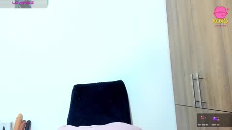 Snapshot of mellanie33 chatting on 20, 12, 2025 mellanie online show from 20, 12, 2025