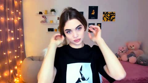 Snapshot of mellifluoustess chatting on 24, 12, 2024 Tessa online show from 24, 12, 2024