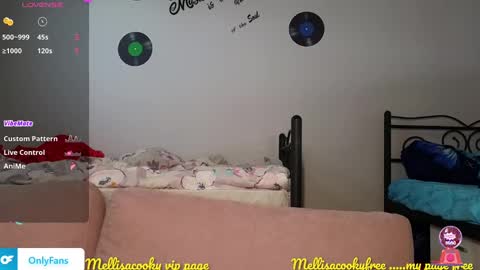 Snapshot of mellisaangel chatting on 8, 12, 2024 MellisaAngel online show from 8, 12, 2024