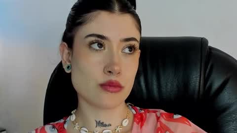 Snapshot of melody_suarez chatting on 29, 12, 2024 MELODY online show from 29, 12, 2024