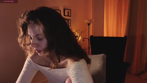 Snapshot of melodykey_x chatting on 16, 12, 2024 melody online show from 16, 12, 2024