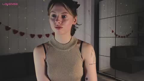 Snapshot of melodykey_x chatting on 14, 2, 2025 melody online show from 14, 2, 2025