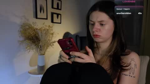 Snapshot of melodykey_x chatting on 7, 3, 2025 melody online show from 7, 3, 2025