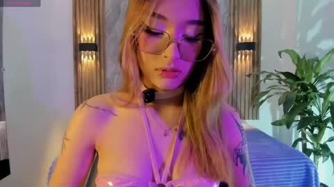 melodylanee online show from 29, 4, 2026