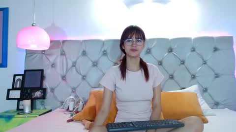 Luisa Castro online show from 3, 1, 2025