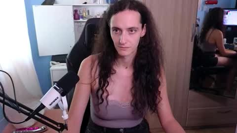 Snapshot of memisecrets chatting on 22, 9, 2025 Megumi Aina online show from 22, 9, 2025