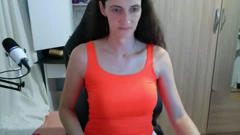 Snapshot of memisecrets chatting on 12, 10, 2025 Megumi Aina online show from 12, 10, 2025